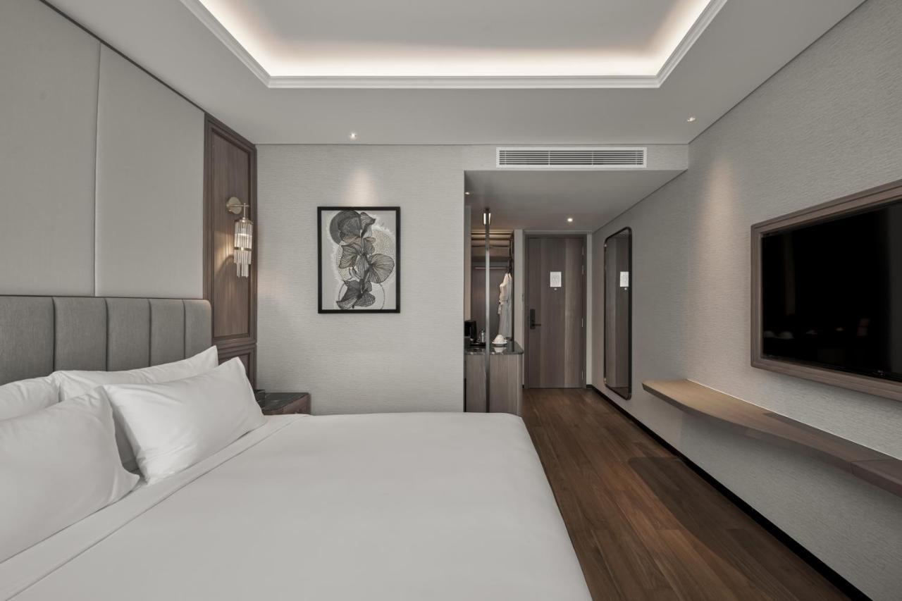 La Siesta Premium Saigon Hotel Ho Chi Minh-Byen Eksteriør billede Deluxe Room